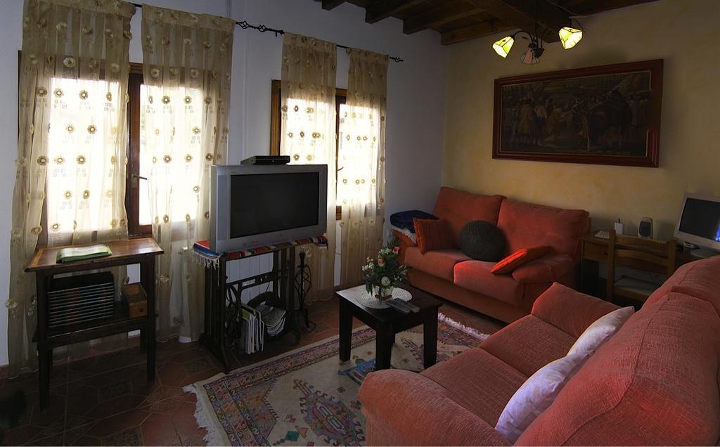 ホテル Casa Paulino Corrales De Buelna エクステリア 写真